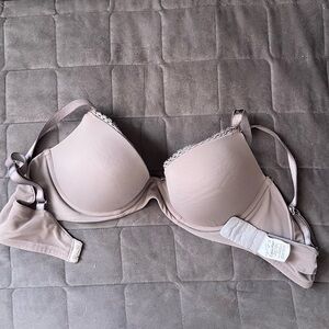 36B Calvin Klein Lace Trimmed Bra in Taupe ***3 Bras for $30